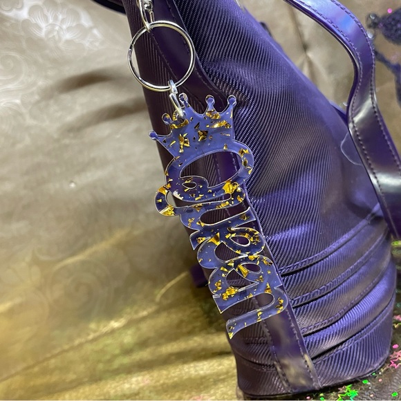 Queen Key Chain / Purse Charm Purse / Gold Sparkle - Picture 8 of 8